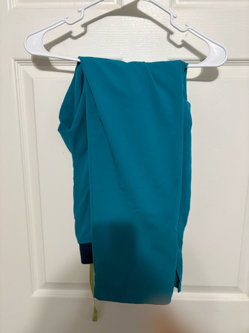 Figs Teal Cropped Scrub Pants